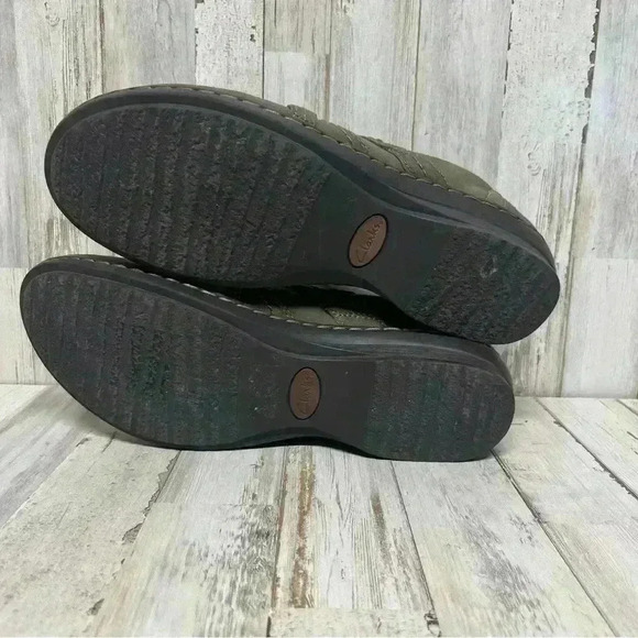 Clarks Womens Ideo Chilly Loafer Shoes Green Low Top Leather Slip Ons 9N - Picture 5 of 9